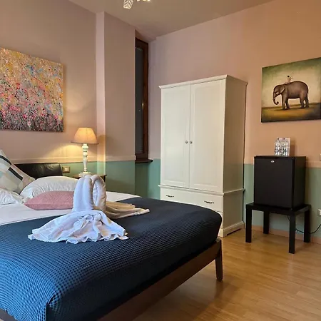 Lady Guest house 2*