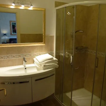 Lady Guest house